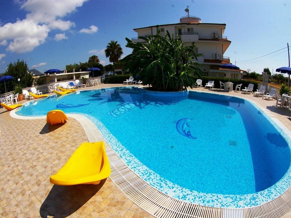 Hotel Eolo Капо-Ватикано Екстер'єр фото