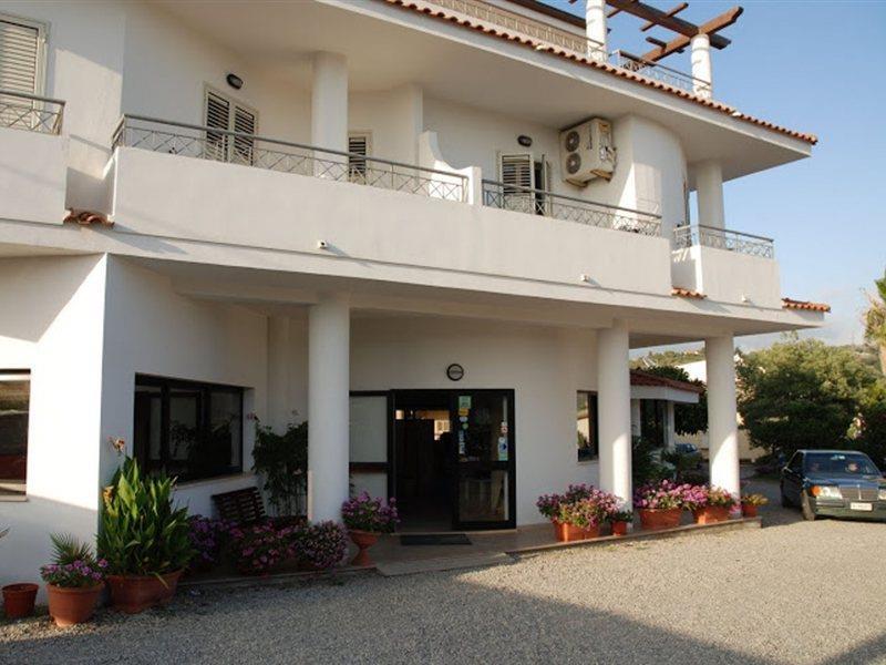 Hotel Eolo Капо-Ватикано Екстер'єр фото
